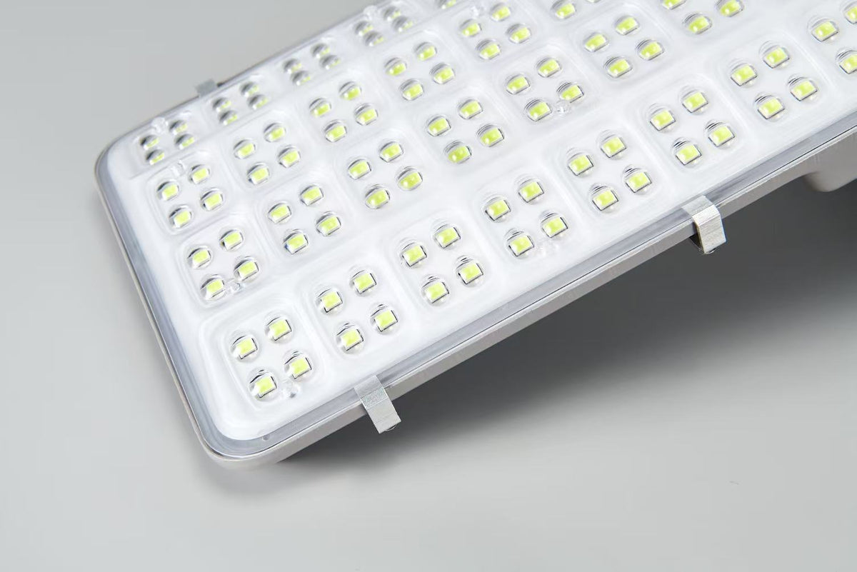 3-Sided High-Brightness Solar Street Light – 20W to 55W