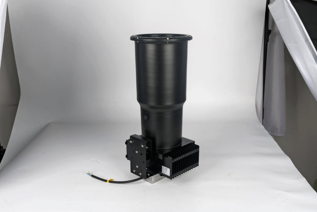 Outdoor Remote Control Rotating LED Searchlight | IP66 Aluminum Housing | 70W-600W Project Lighting - Guzhen LED Flood Light Factory